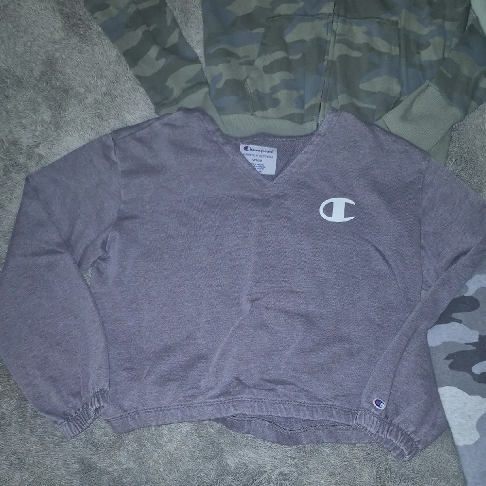 Womens Hoodie Bundle, Size M - Picture 5 of 7